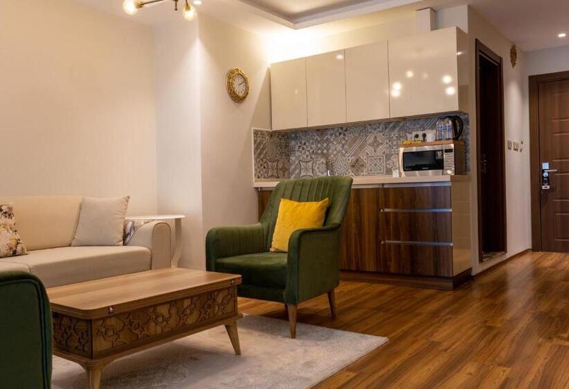 Люкс, Grand Luxury