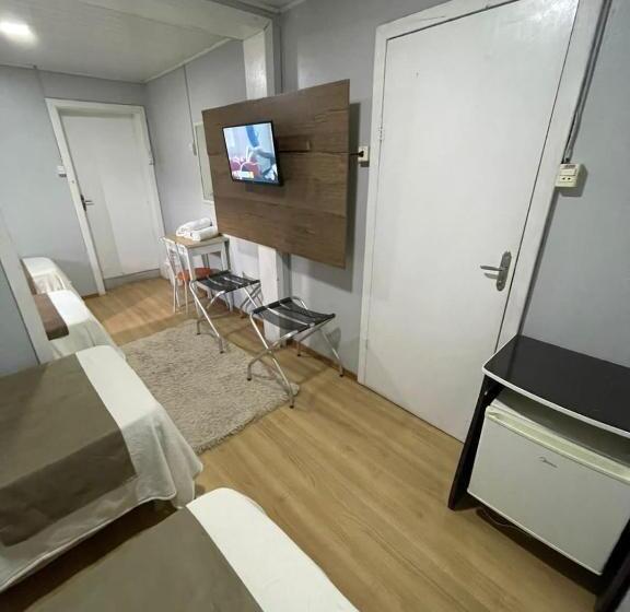 4인용 스탠다드 룸, Hospedar Flats & Residence