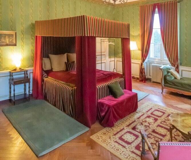 Номер Стандарт, Chateau Du Hallay