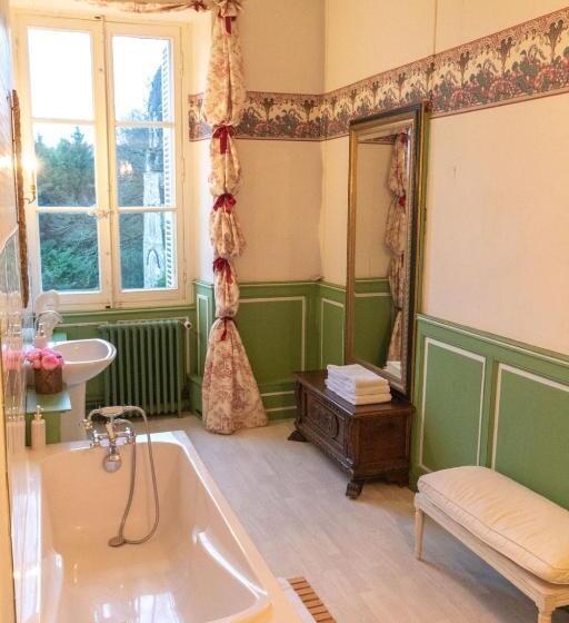 Полулюкс, Chateau Du Hallay