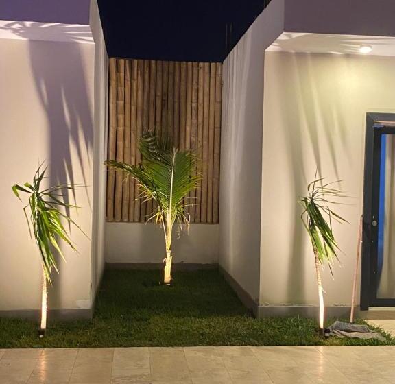 اتاق لوکس, Riviera Vichayito