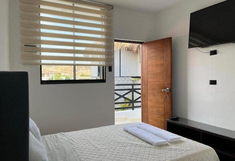 Deluxe Room Mountain View, Riviera Vichayito