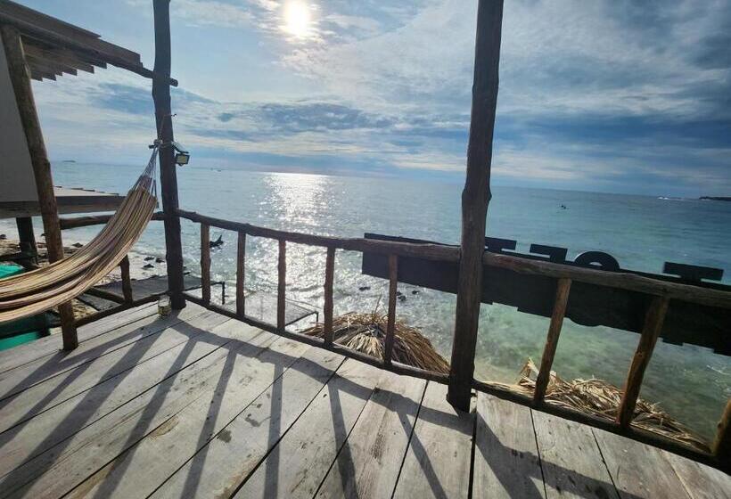 스탠다드 발코니 룸 바다 전망, Baru Jet Set Beach & Hostal