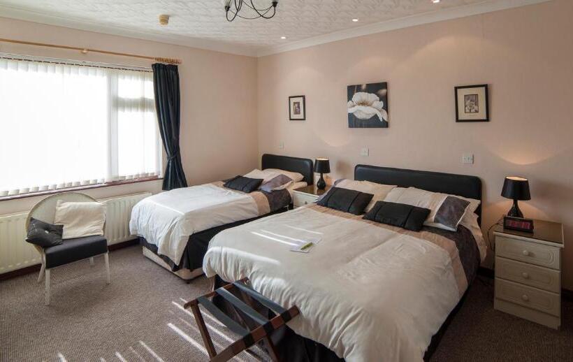 Номер Стандарт Трехместный, Browns Country House