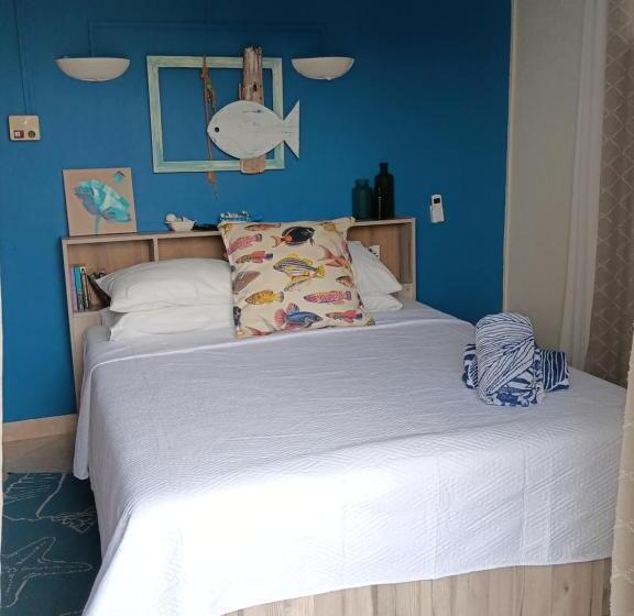 اتاق استاندارد با بالکن, Chillpill Guest House