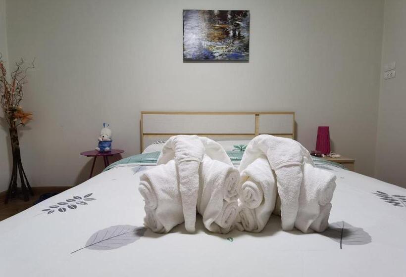 Quarto Estandar, G9 Bangkok