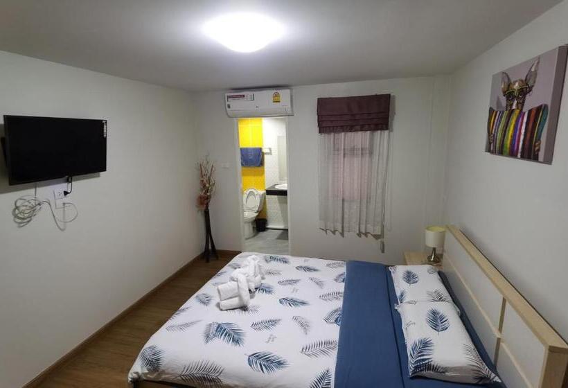 Quarto Estandar, G9 Bangkok