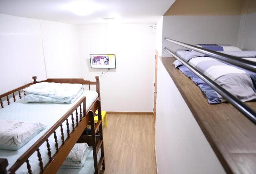 Quarto Triplo Estandar, G9 Bangkok