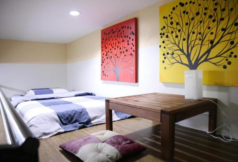 Quarto Triplo Estandar, G9 Bangkok