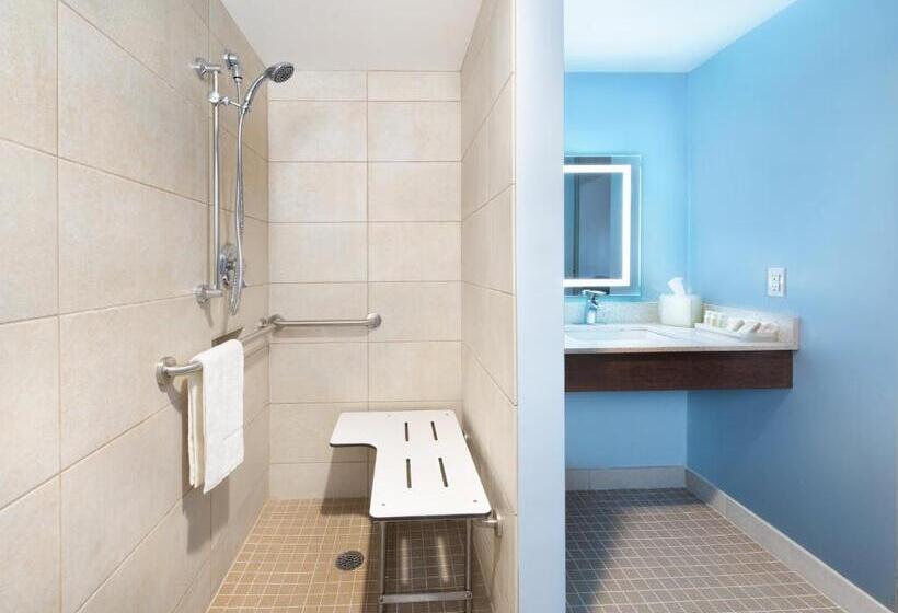 سوئیت برای معلولان, Indigo Cleveland Beachwood, An Ihg