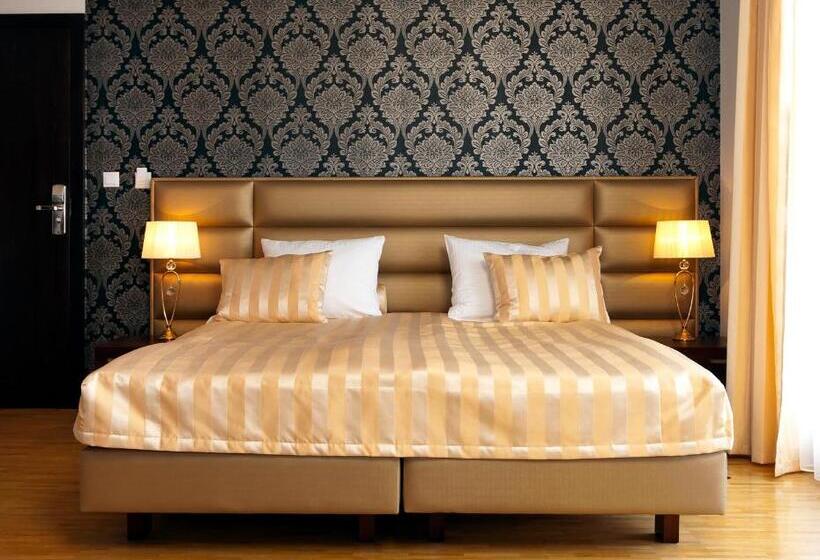 Номер Deluxe, Oriza