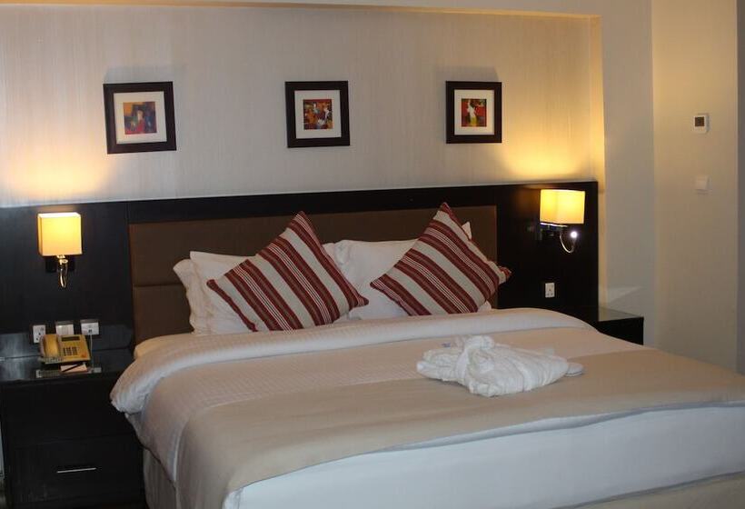 اتاق لوکس با چشم‌انداز استخر, Oryx Hotel Aqaba