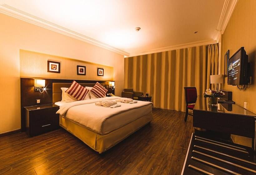اتاق لوکس با چشم‌انداز استخر, Oryx Hotel Aqaba