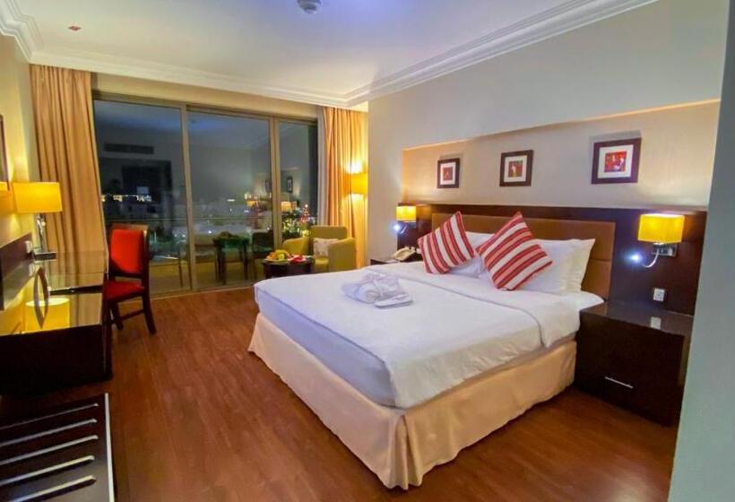 اتاق لوکس با چشم‌انداز استخر, Oryx Hotel Aqaba