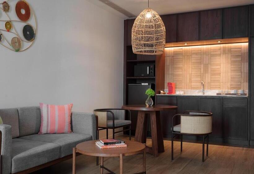 استودیوی استاندارد, Ad Lib Hotel Khon Kaen