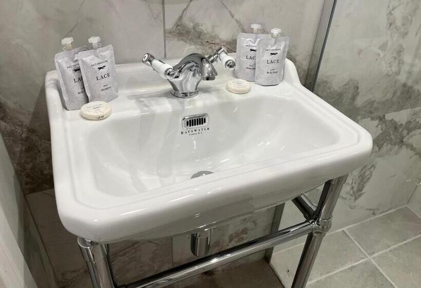 اتاق استاندارد با تخت بزرگ, Number 31 Boutique Townhouse