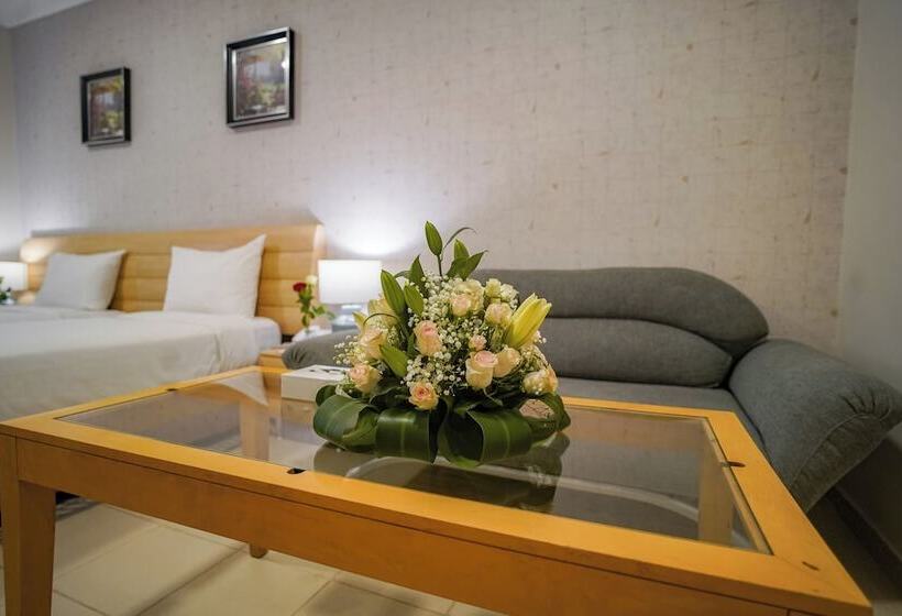 سوییت جونیور, Emaar Al Noor