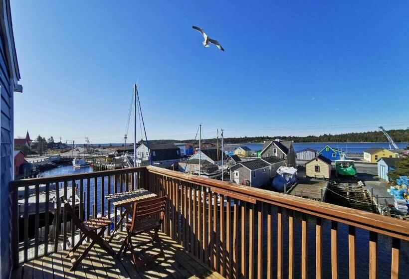 オーシャンビュースタンダードルームバルコニー付き, The Inn At Fisherman S Cove