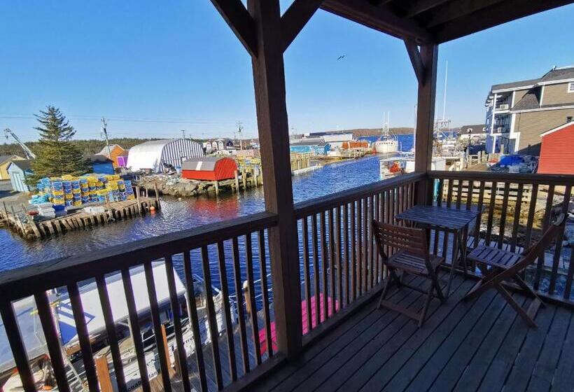 オーシャンビュースタンダードルームバルコニー付き, The Inn At Fisherman S Cove
