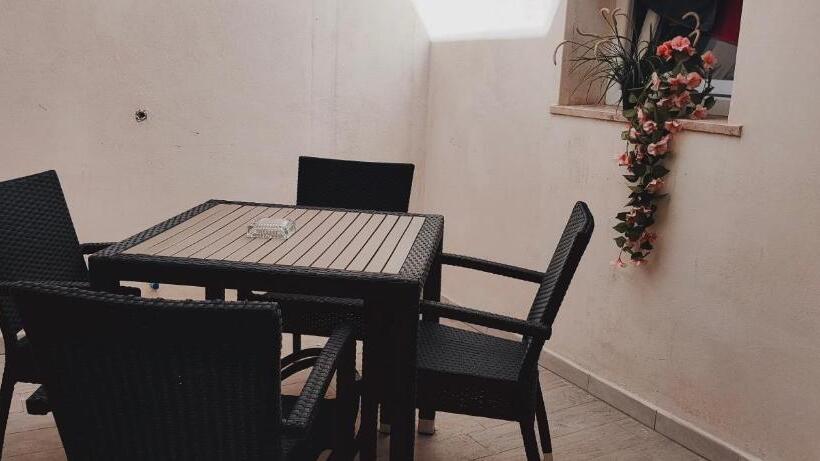 Апартаменты 1 Спальня, Casa Vacanza In Pieno Centro Storico Vicino Ostuni E La Riserva Di Torre Quaceto
