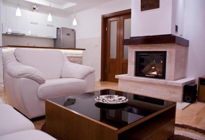آپارتمان ممتاز سه‌خوابه رو به دریا, Garni Hotel Milica
