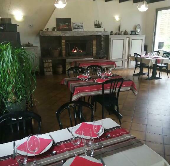 Номер Стандарт, Relais De La Mothe