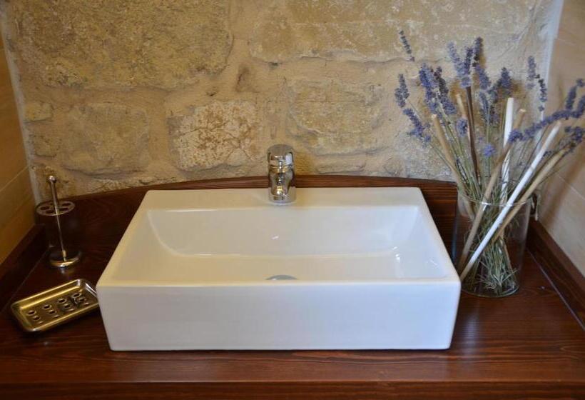 סוויטה דלוקס, Agriturismo Fontefredda