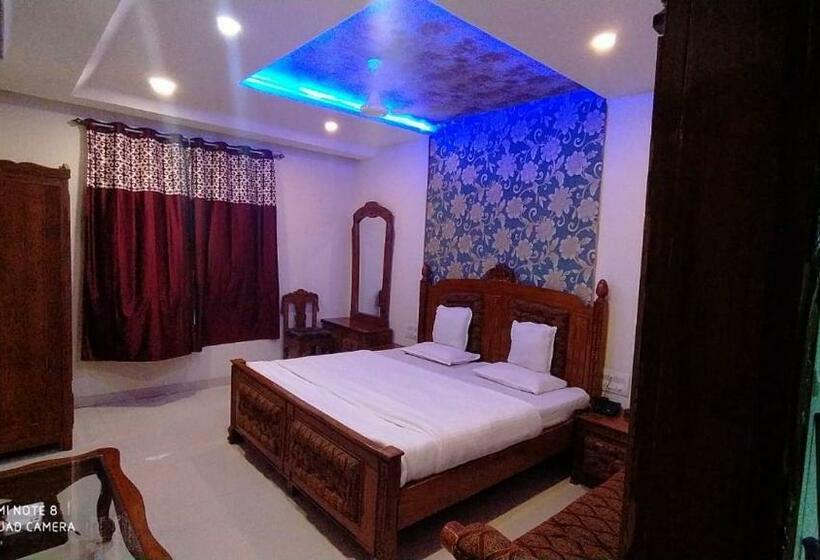 Номер Deluxe, Shalimar Executive, Uran Islampur