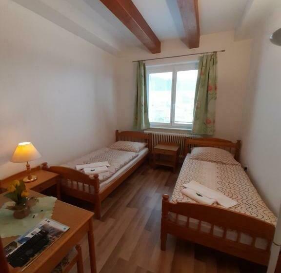 Номер Deluxe, Penzión šefčík