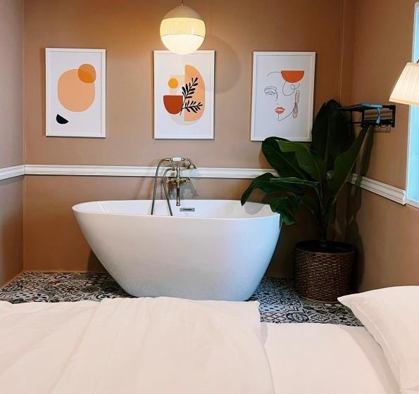 Люкс Superior, Eden Hotel Bangsean