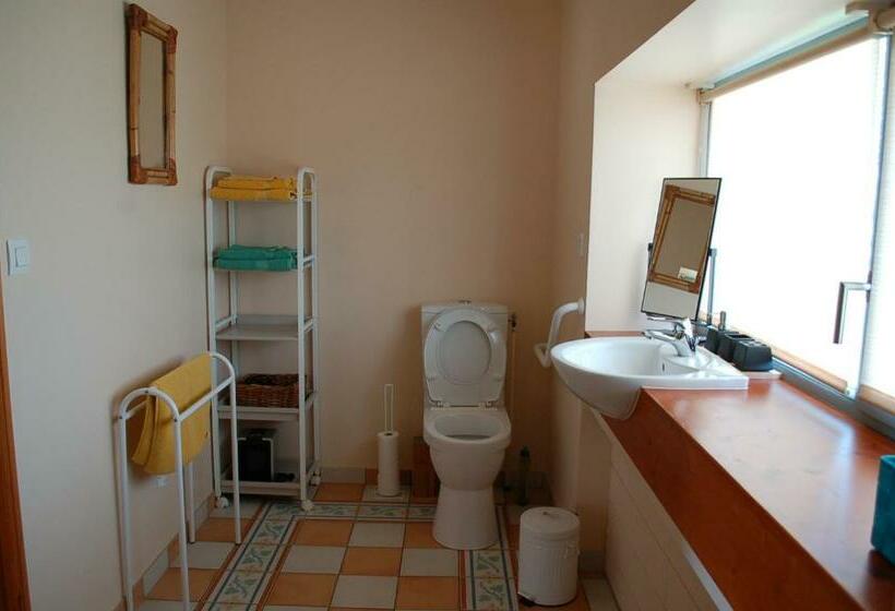 Номер Стандарт Адаптированный для Инвалидов, B&b La Maison Des Collines Autour Chambres D Hôtes
