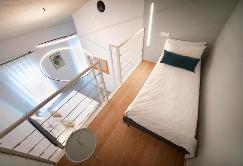 스탠다드 트리플 룸, Camere D Aria