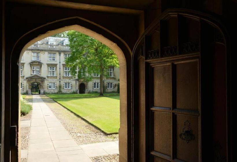اتاق سوپریور, Christ S College Cambridge