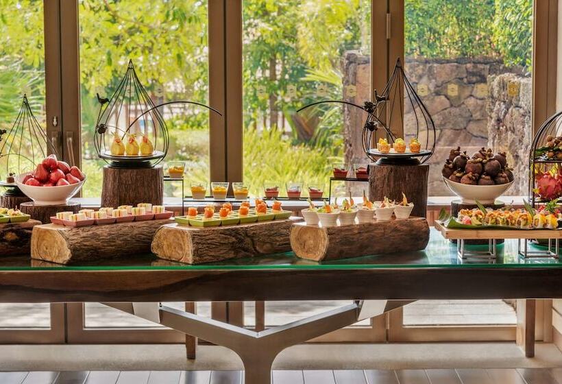 Вилла 2 Спальни, Shangrila Sanya