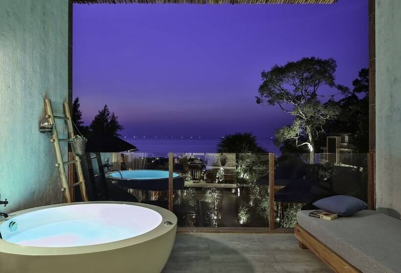 Номер Deluxe Вид на Море, U Pattaya