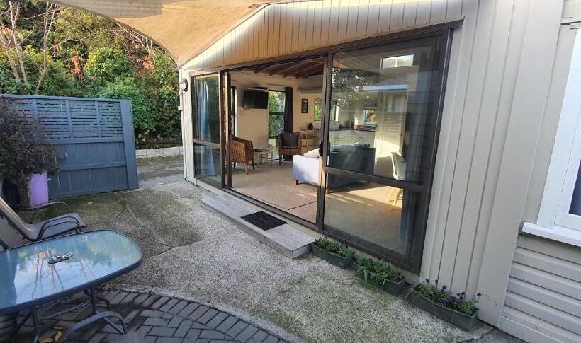 Cabin, Accent On Taupo Motor Lodge