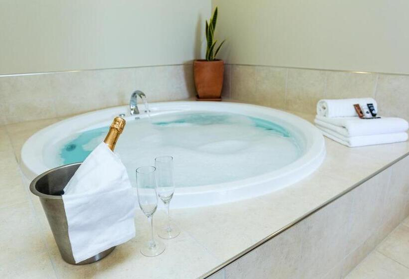 Студия Deluxe, Pebble Beach Motor Inn