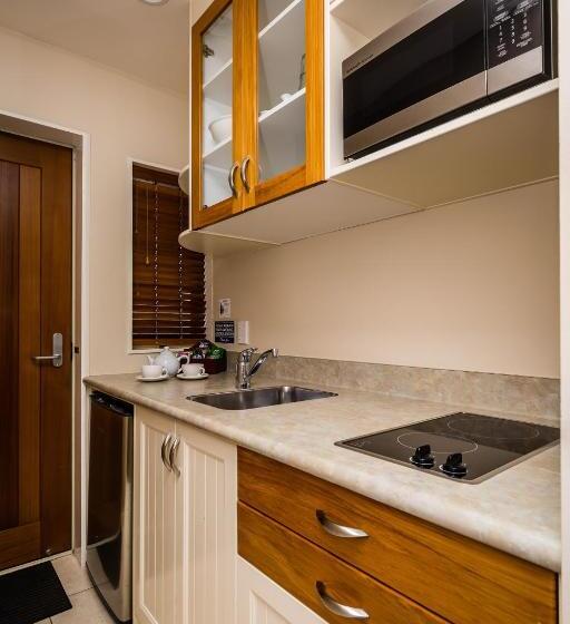 Family Suite, Pebble Beach Motor Inn