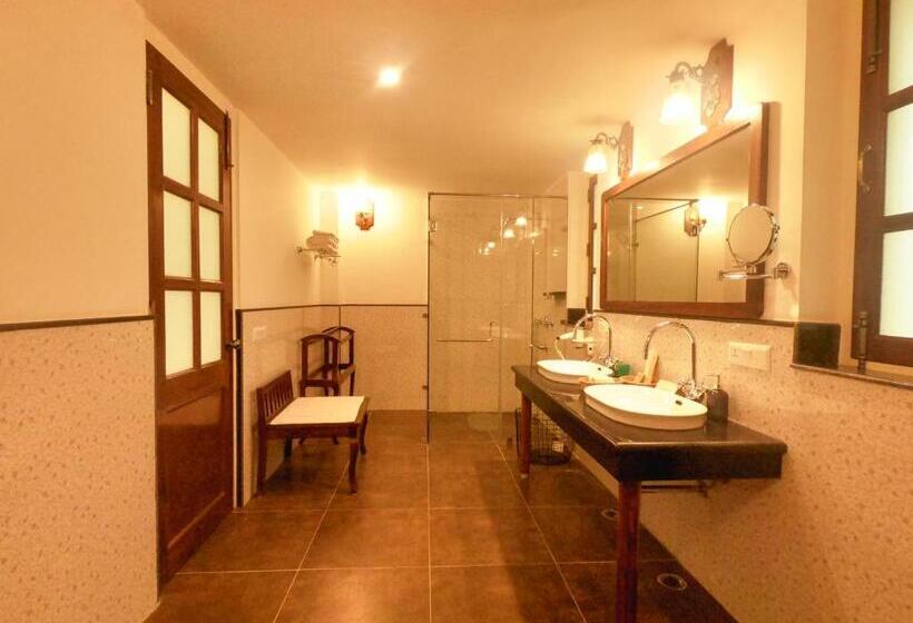 标准房带园景, Sariska Safari Lodge