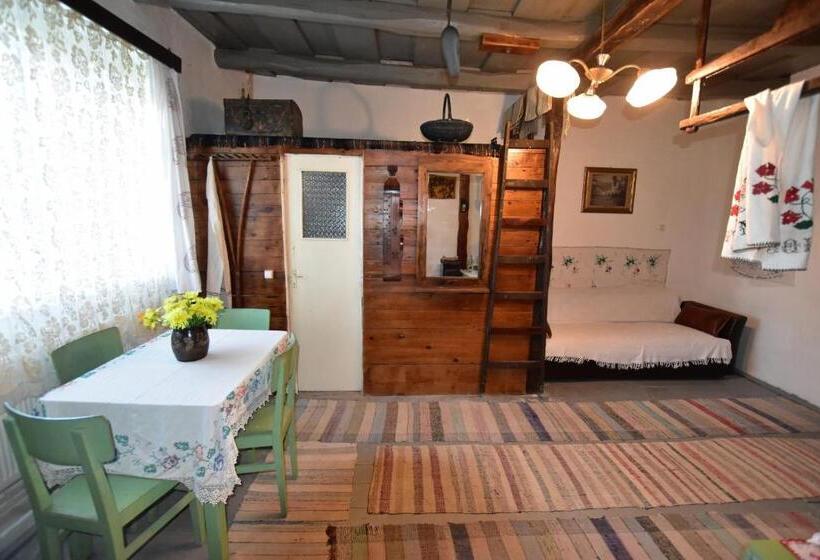 Семейный Номер, Casa Traditionala Ardeleana