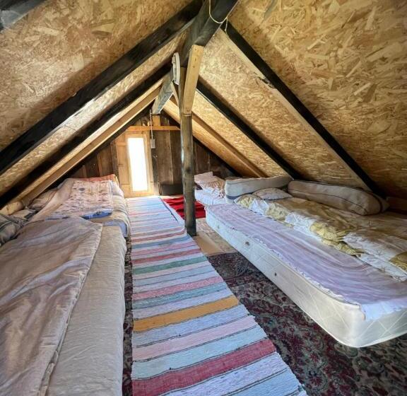 Семейное Бунгало, Casa Traditionala Ardeleana