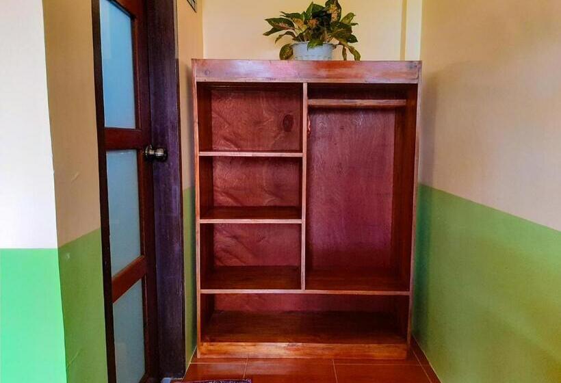 이코노미 룸, Marianne S Guest House