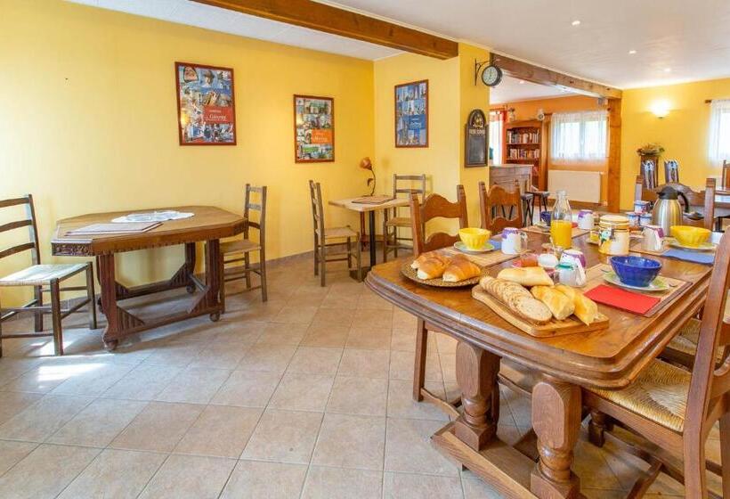 Трехместный Номер Классика, Chambres Et Table D Hôtes Les Trois Marquets