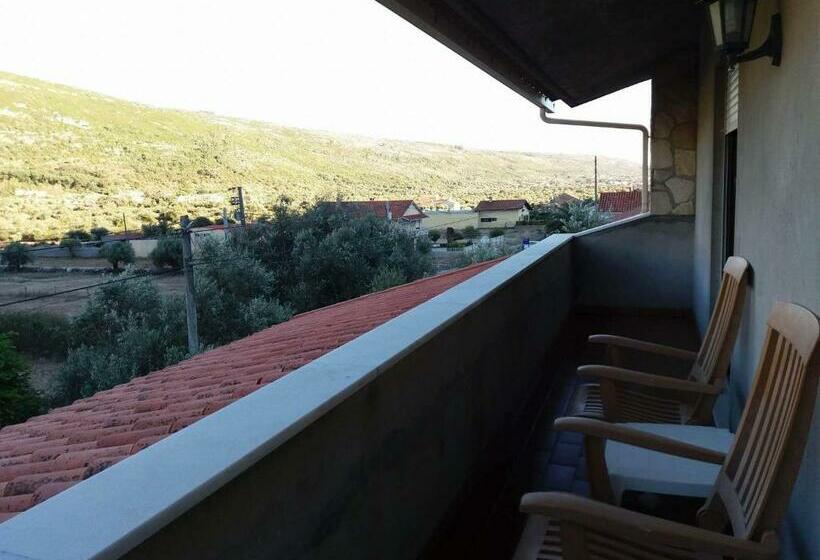 Дом 1 Спальня, A Casa Da Serra   Alojamento Local