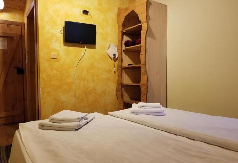 Номер Стандарт Вид на Горы, Kandaphery Guest Houses