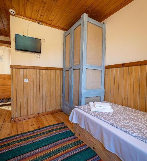 Номер Стандарт Вид на Горы, Kandaphery Guest Houses