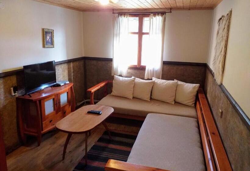 Люкс, Kandaphery Guest Houses