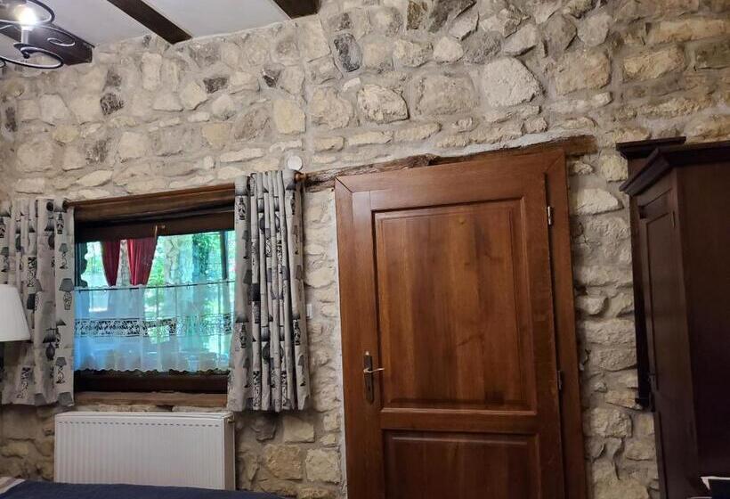 Четырехместный Номер Стандарт, Pensiunea Casa Dacilor