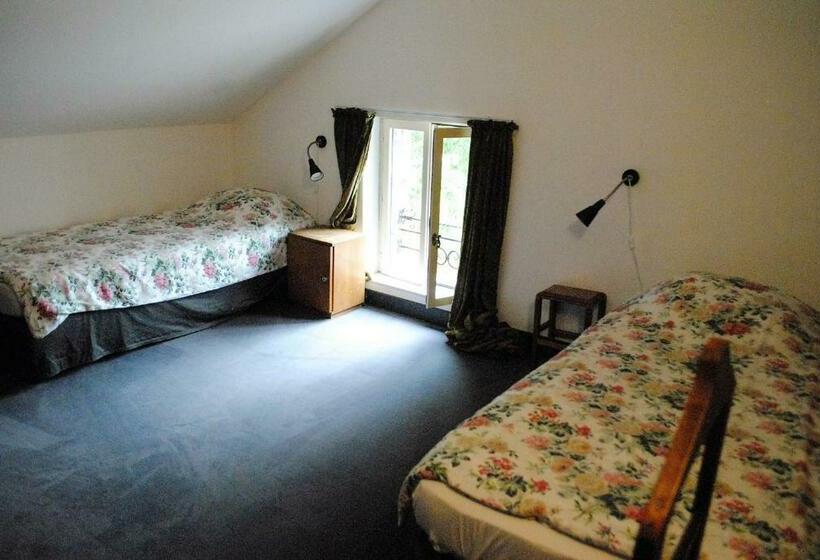 Номер Стандарт, Chambre D Hôtes L Ermite