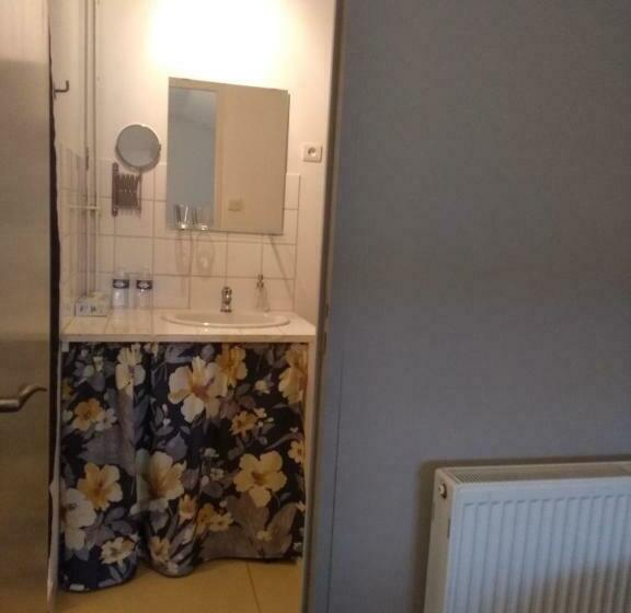Номер Стандарт, Chambre D Hôtes L Ermite